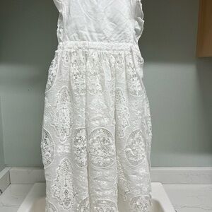 Bow Dream White Dress with Ruffled Sleeves & Embroidered Design – Girls Size 10